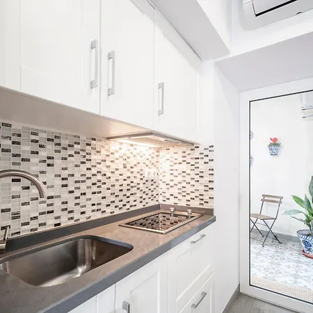 Warm Albayzin - Free Parking 15 Min Away Apartment