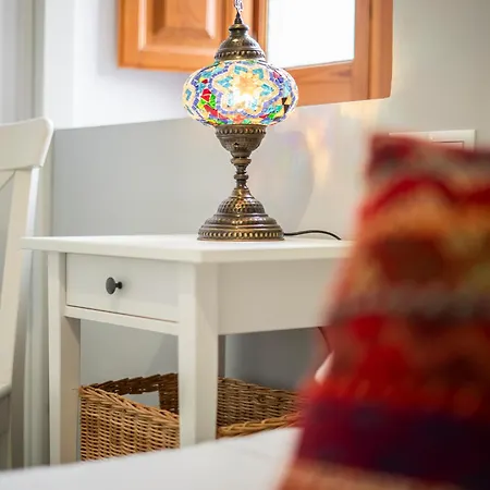 Warm Albayzin - Free Parking 15 Min Away Apartment